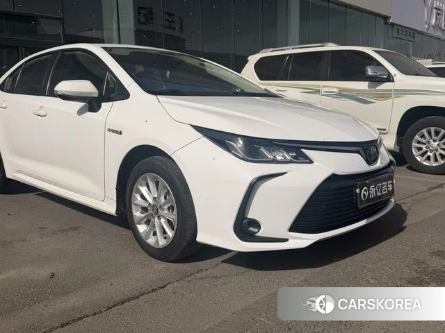 Toyota Corolla 2021 Белый из Китая, фото 4