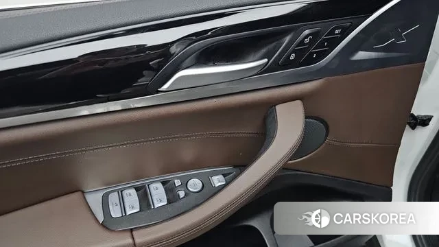 BMW X4 (G02) 2023 Белый из Кореи, фото 4