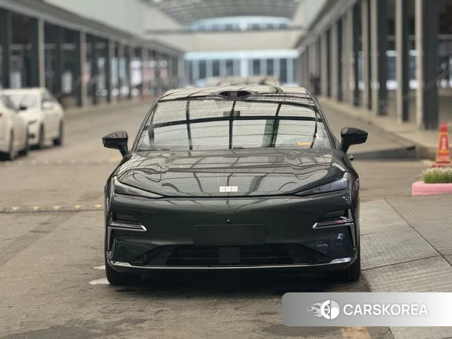 Geely Galaxy Galaxy Sparkle 8 PHEV 2025 Зеленый из Китая, фото 4