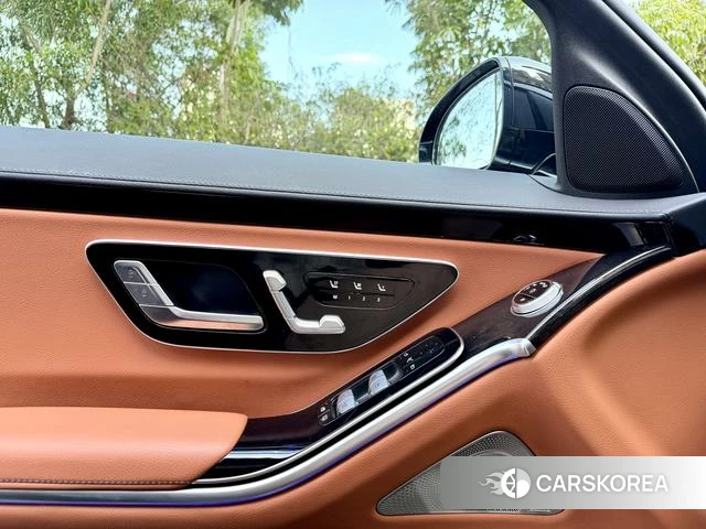 Mercedes-Benz S-class PHEV 2023 Черный из Китая, фото 4