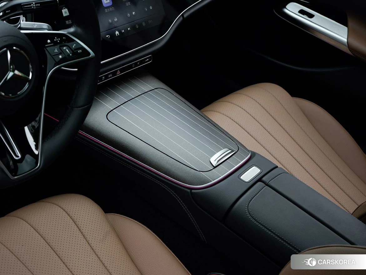 Mercedes-Benz E-class PHEV 2024 Черный из Китая, фото 4