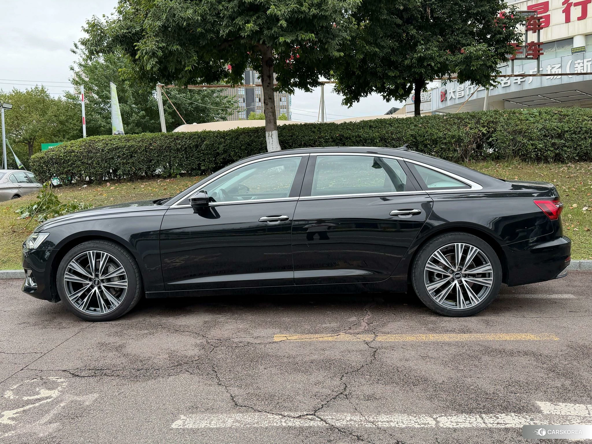 Audi A6L 2022 Черный из Китая, фото 4