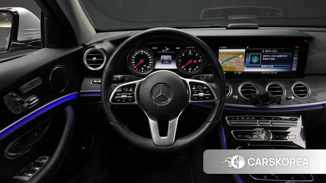 Mercedes-Benz E-Class W213 2019 Серебряный из Кореи, фото 4