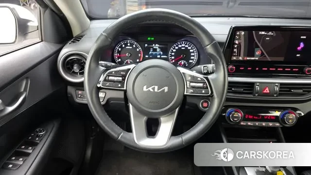 Kia The New K3 2nd generation 2022 Белый из Кореи, фото 4