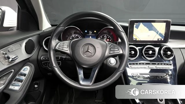 Mercedes-Benz C-Class W205 2018 Белый из Кореи, фото 4