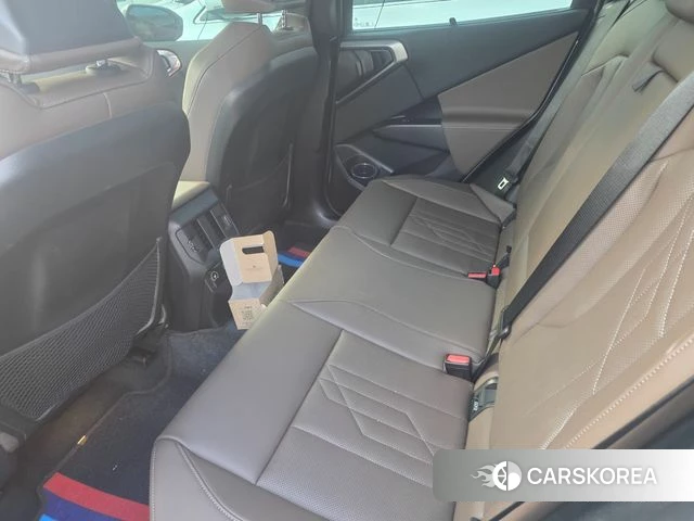 BMW X3 (G45) 2025 Серебристо-серый из Кореи, фото 4