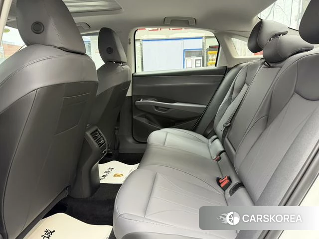 Volkswagen Lavida 2025 Серебристо-серый из Китая, фото 4
