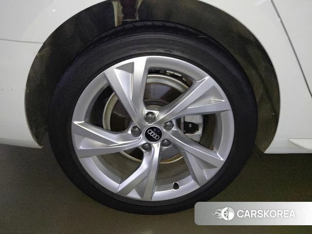 Audi A4 (B9) 2021 Белый из Кореи, фото 4