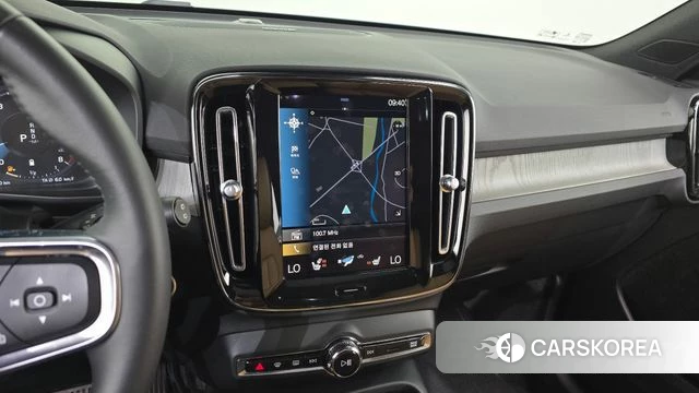 Volvo XC40 2021 Черный из Кореи, фото 4