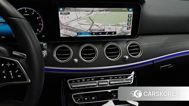 Mercedes-Benz E-Class W213 2022 Белый из Кореи, фото 4