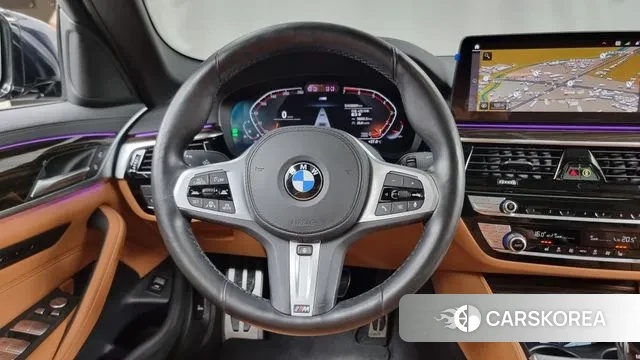 BMW 5 Series (G30) 2021 Черный из Кореи, фото 4