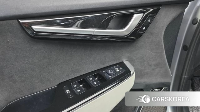 Kia EV6 2021 Серебристо-серый из Кореи, фото 4