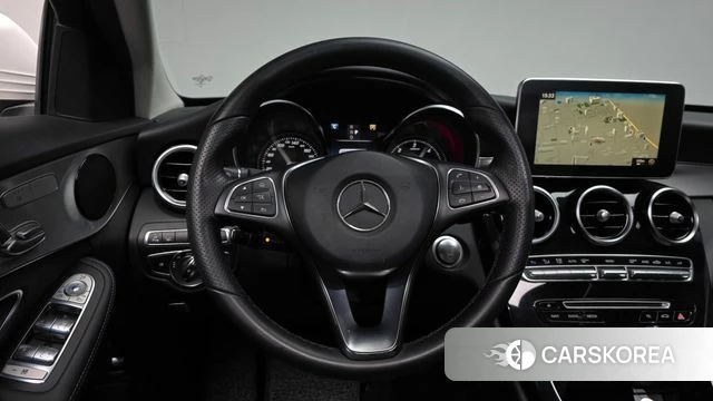 Mercedes-Benz C-Class W205 2018 Белый из Кореи, фото 4