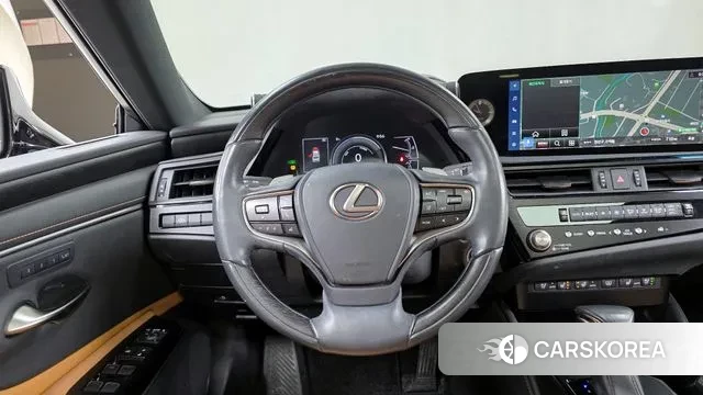 Lexus ES300h 7th generation 2022 Черный из Кореи, фото 4