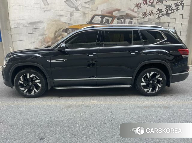 Volkswagen Tourang 2021 Черный из Китая, фото 4