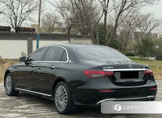 Mercedes-Benz E-class 2023 Черный из Китая, фото 4