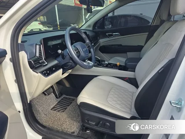 Kia Sportage 5th Generation 2023 Белый из Кореи, фото 4