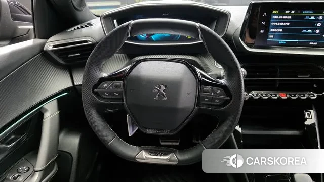 Peugeot e-2008 second generation 2021 Черный из Кореи, фото 4