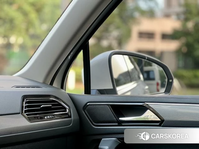 Volkswagen Tiguan L 2021 Белый из Китая, фото 4