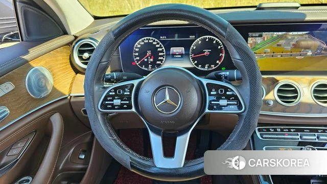 Mercedes-Benz E-Class W213 2020 Серый из Кореи, фото 4
