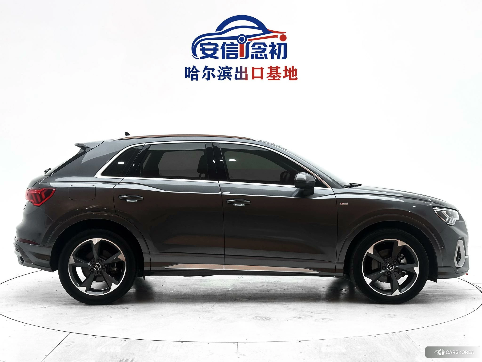Audi Q3 2020 Темно-серый из Китая, фото 4
