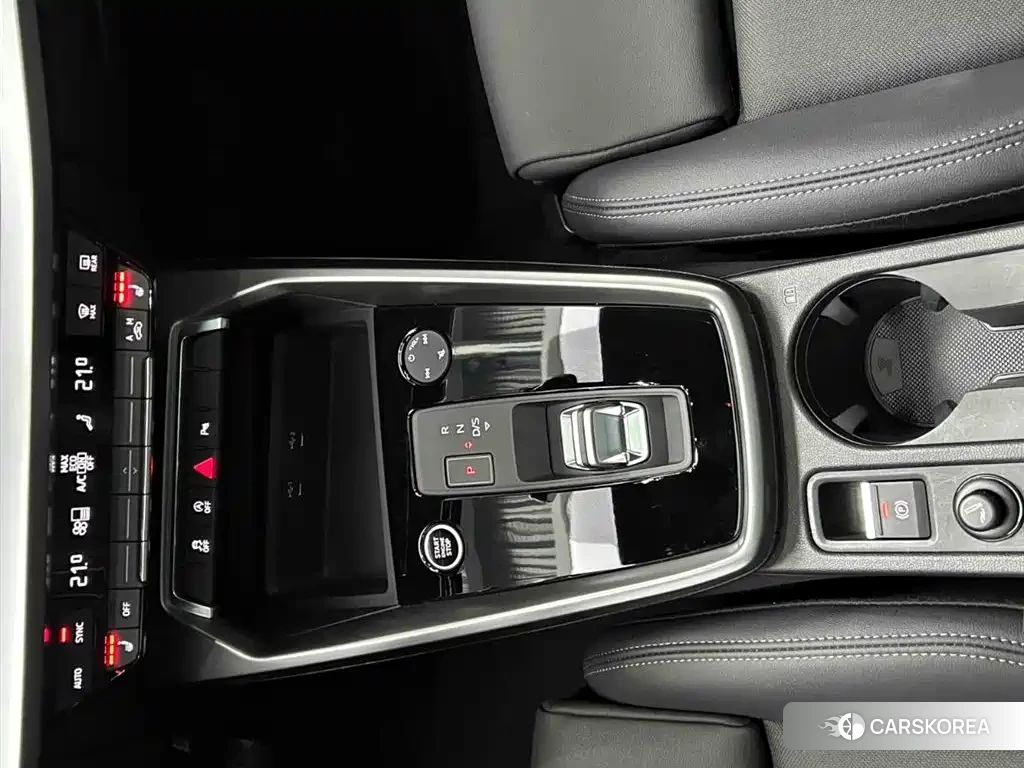 Audi A3 2022 Silver/gray из Китая, фото 4