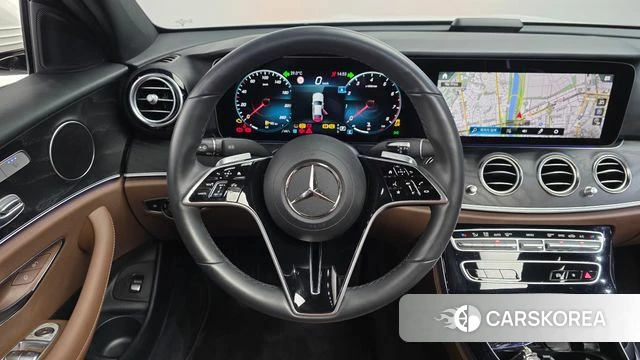 Mercedes-Benz E-Class W213 2023 Белый из Кореи, фото 4