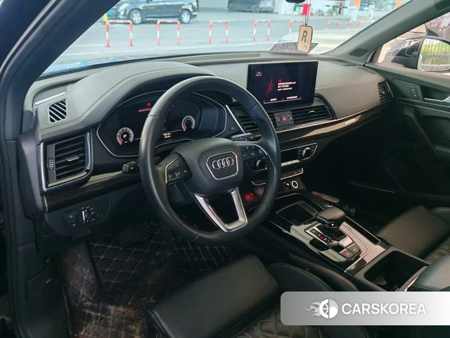 Audi Q5L Sportback 2022 Черный из Китая, фото 4