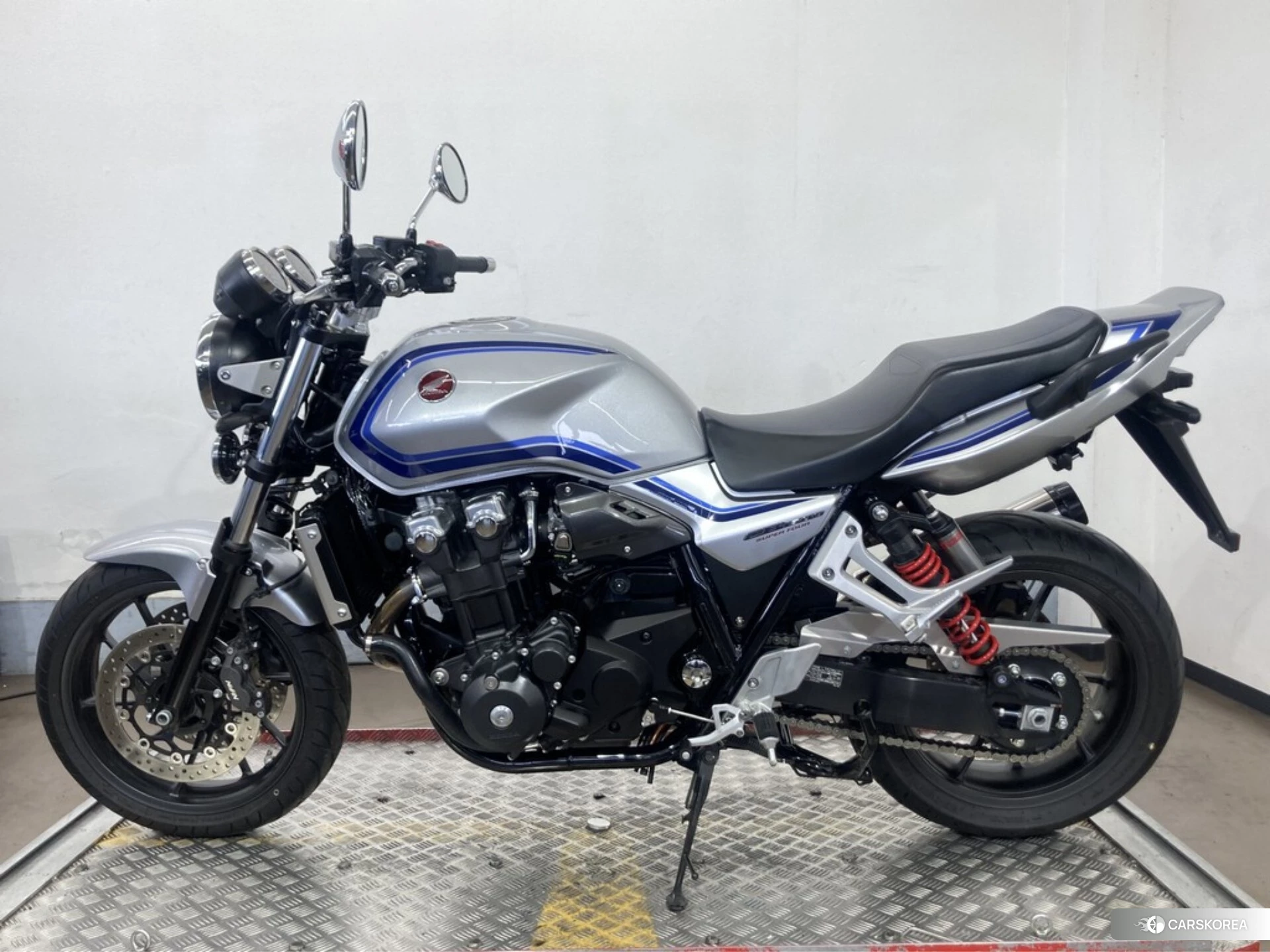 Проданный Honda CB1300SF ABS id 4184893 из Японии, фото 3