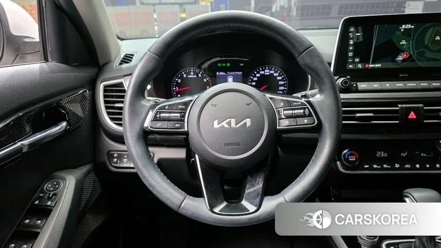 Kia Seltos 2021 Белый из Кореи, фото 4