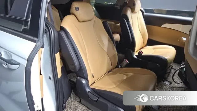 Kia Carnival 4th generation 2023 Белый из Кореи, фото 4