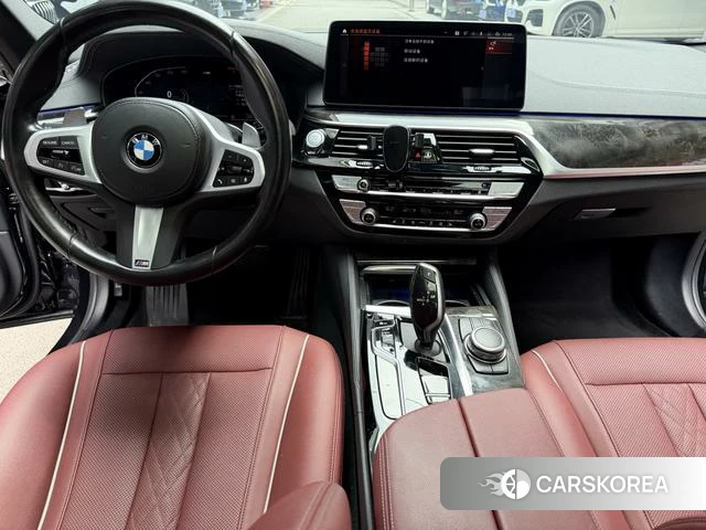 BMW 5 series 2022 Черный из Китая, фото 4