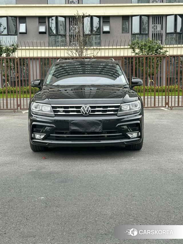 Volkswagen Tiguan L 2021 Черный из Китая, фото 4