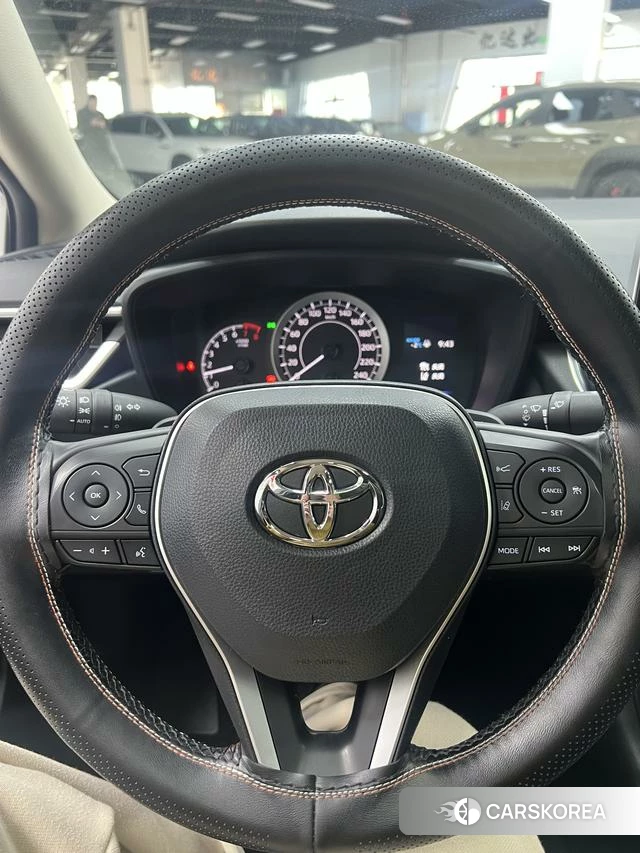 Toyota Corolla 2022 Белый из Китая, фото 4
