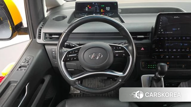 Hyundai Staria 2022 Желтый из Кореи, фото 4