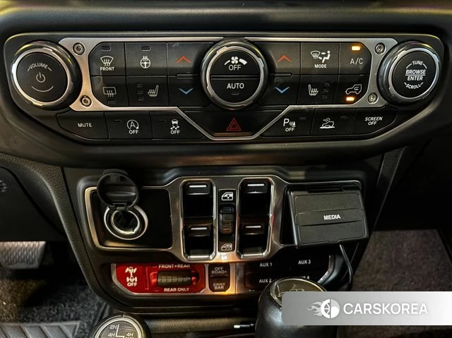 Jeep Gladiator (JT) 2023 Белый из Кореи, фото 4