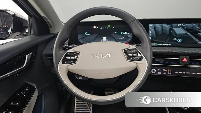 Kia EV6 2023 Белый из Кореи, фото 4