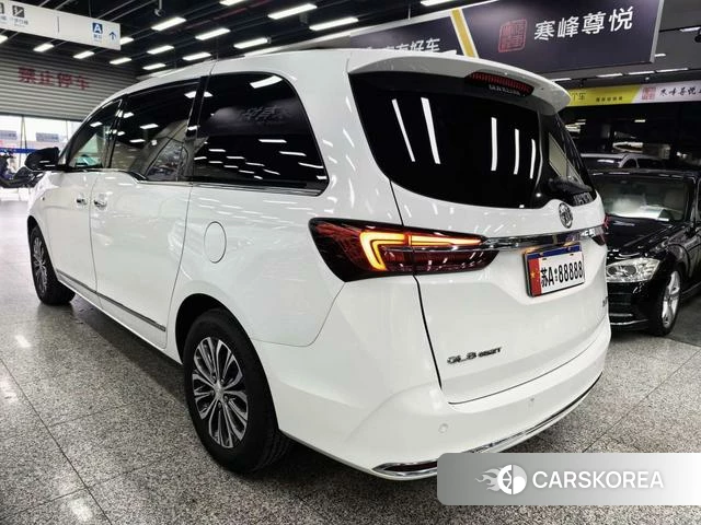 Buick GL8 2021 Белый из Китая, фото 4