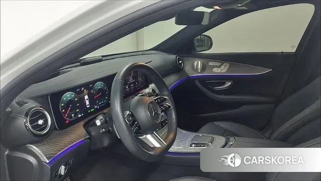 Mercedes-Benz E-Class W213 2023 Белый из Кореи, фото 4