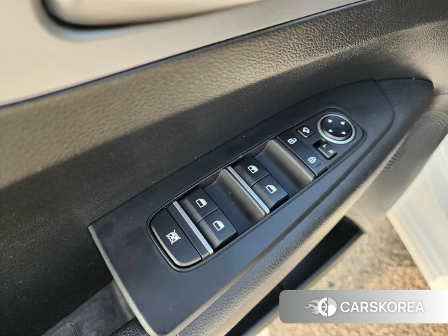 Kia The New K3 2nd generation 2022 Белый из Кореи, фото 4