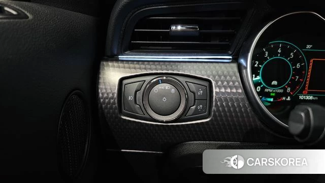 Ford Mustang 2018 Белый из Кореи, фото 4