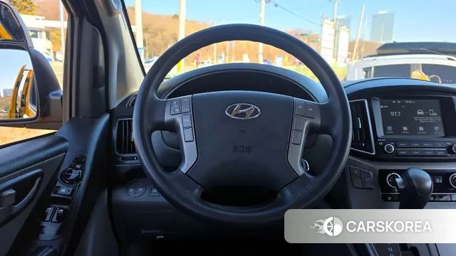 Hyundai The New Grand Starex 2019 Желтый из Кореи, фото 4