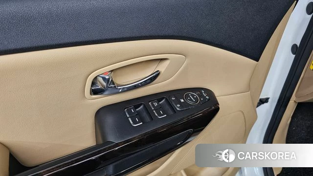 Kia The New Carnival 2018 Белый из Кореи, фото 4