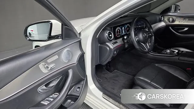 Mercedes-Benz E-Class W213 2019 Белый из Кореи, фото 4