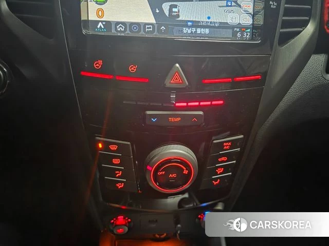 Ssangyong Tivoli Armor 2019 Белый из Кореи, фото 4