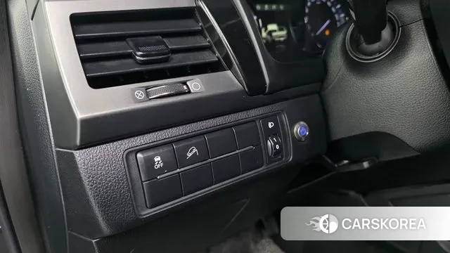 Ssangyong The New Rexton Sport 2021 Серый из Кореи, фото 4