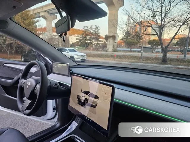 Tesla Model Y 2023 Белый из Кореи, фото 4