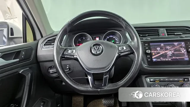 Volkswagen Tiguan second Generation 2020 Белый из Кореи, фото 4