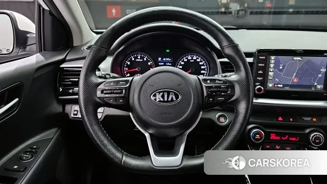 Kia Stonic 2018 Белый из Кореи, фото 4
