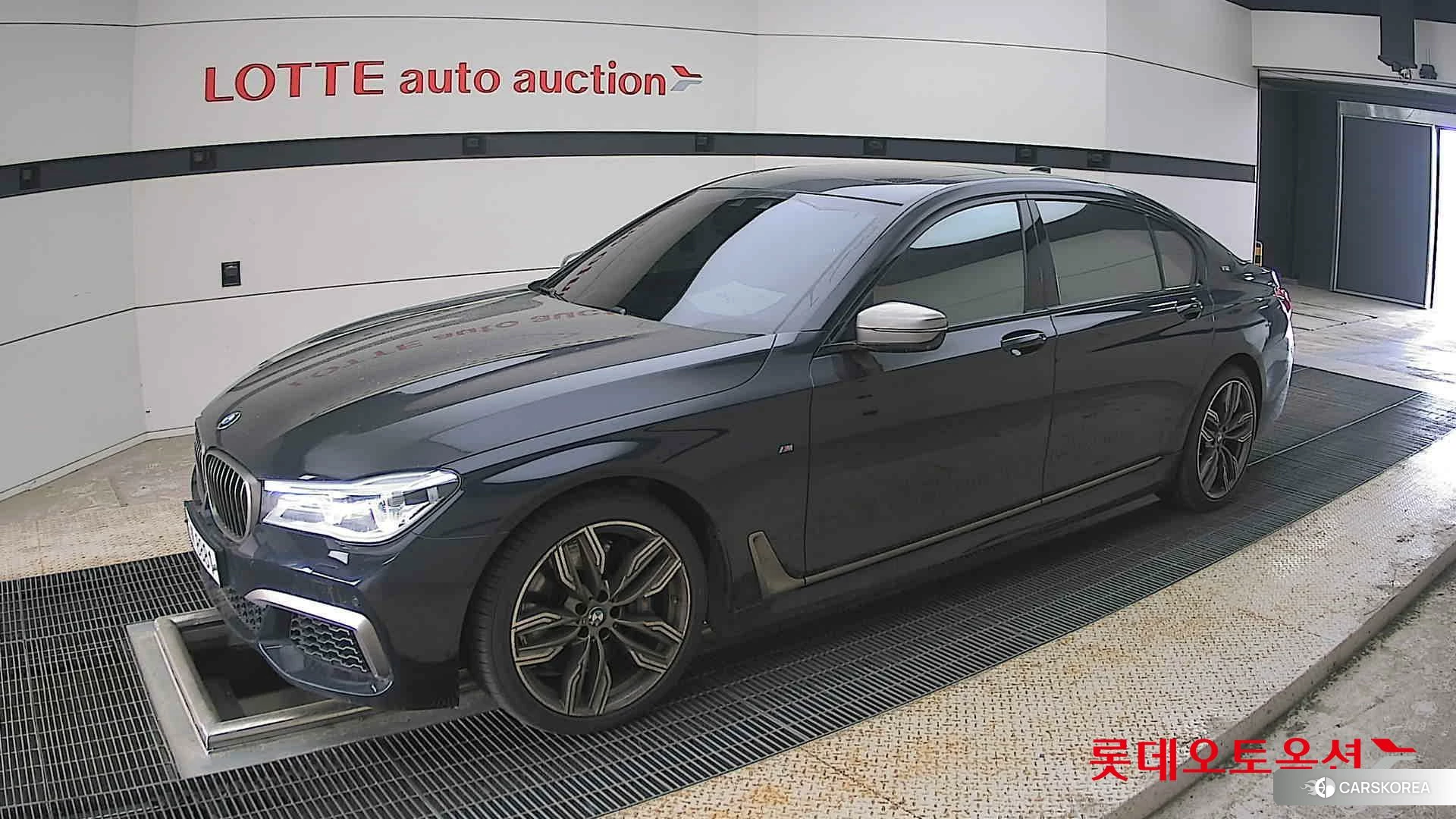 BMW  M760Li xDrive 2018 Черный из Кореи, фото 4